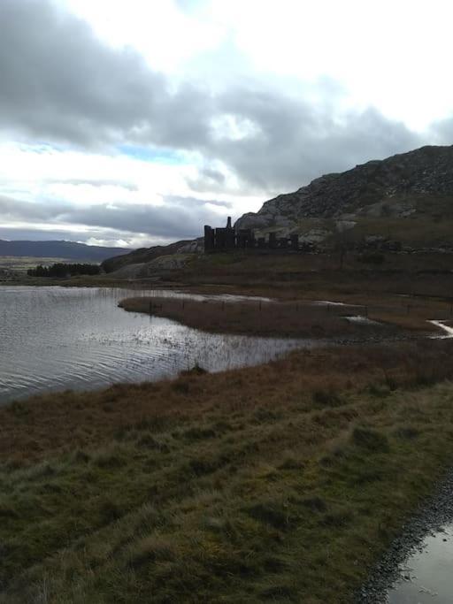 Daisys Cottage. Blaenau Ffestiniog. Екстер'єр фото